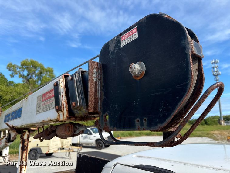 image for item DU2626 2015 Ford F550 Super Duty utility / service truck