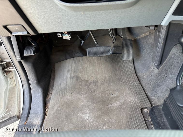 image for item DU2626 2015 Ford F550 Super Duty utility / service truck