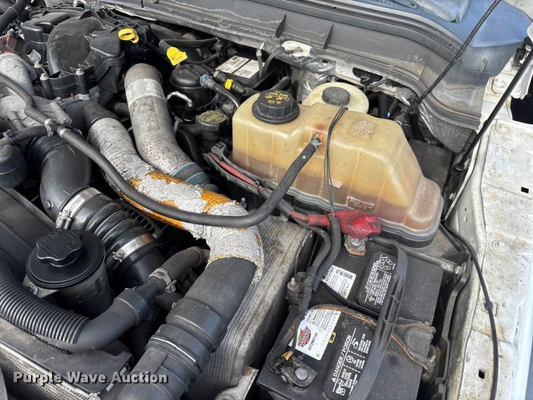 image for item DU2626 2015 Ford F550 Super Duty utility / service truck