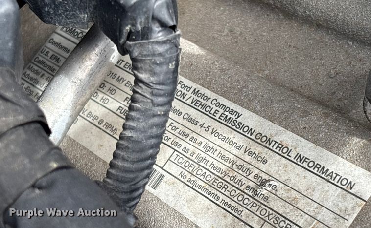 image for item DU2626 2015 Ford F550 Super Duty utility / service truck