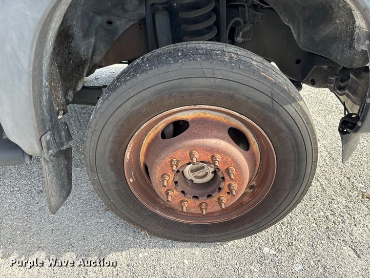 image for item DU2626 2015 Ford F550 Super Duty utility / service truck