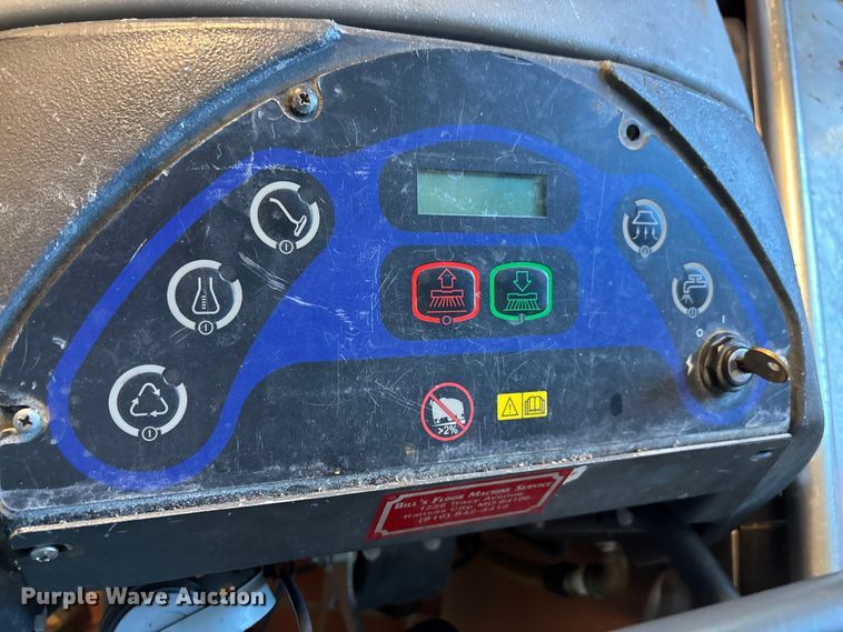 image for item DZ3979 Advance Convertamatic floor scrubber