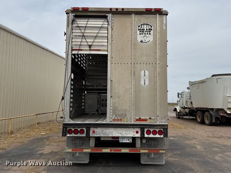 image for item DZ5371 2007 Merritt livestock trailer