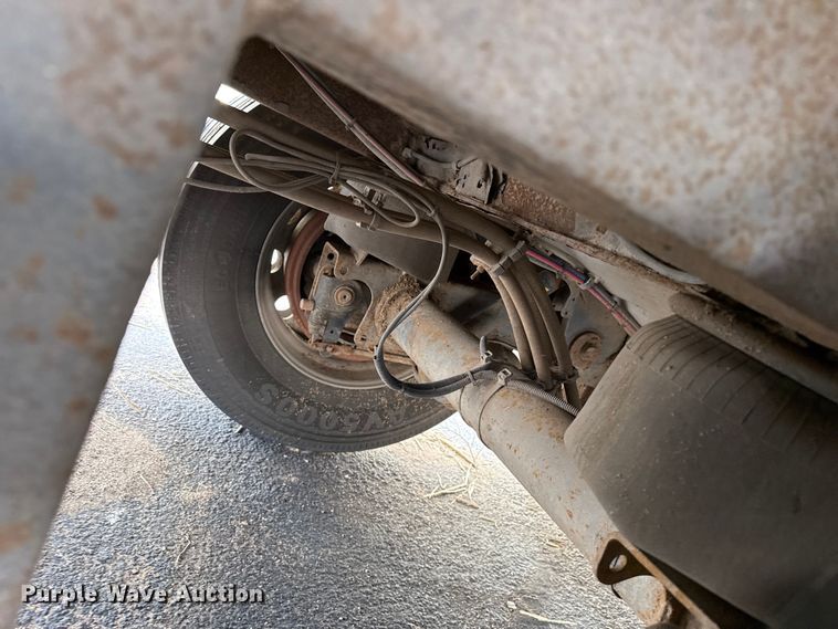 image for item DZ5371 2007 Merritt livestock trailer