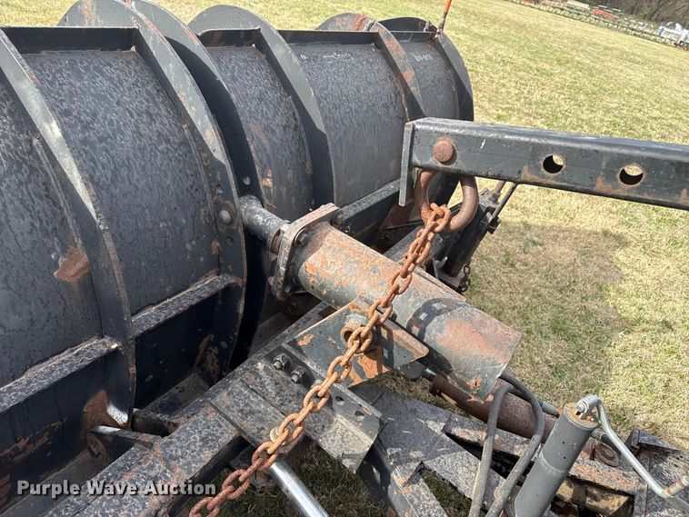 image for item DZ5435 1997 International 4900 dump truck