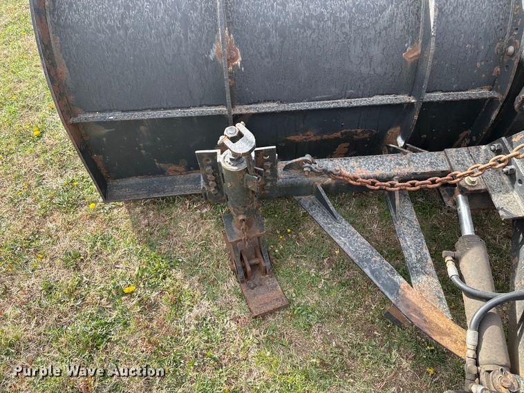 image for item DZ5435 1997 International 4900 dump truck