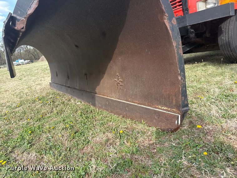 image for item DZ5435 1997 International 4900 dump truck