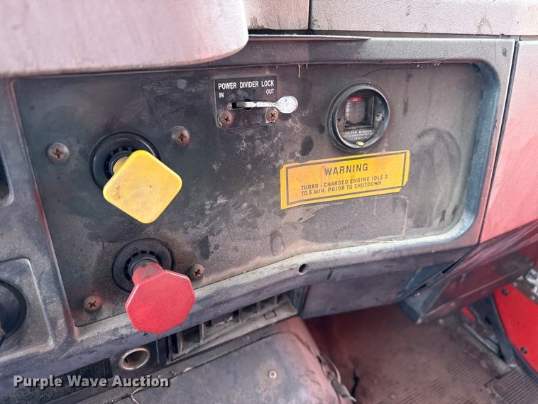image for item DZ5435 1997 International 4900 dump truck