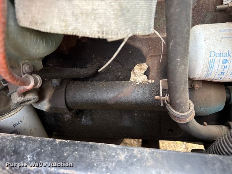 image for item DZ5435 1997 International 4900 dump truck