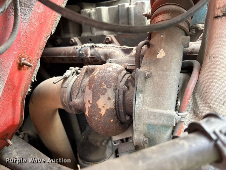 image for item DZ5435 1997 International 4900 dump truck
