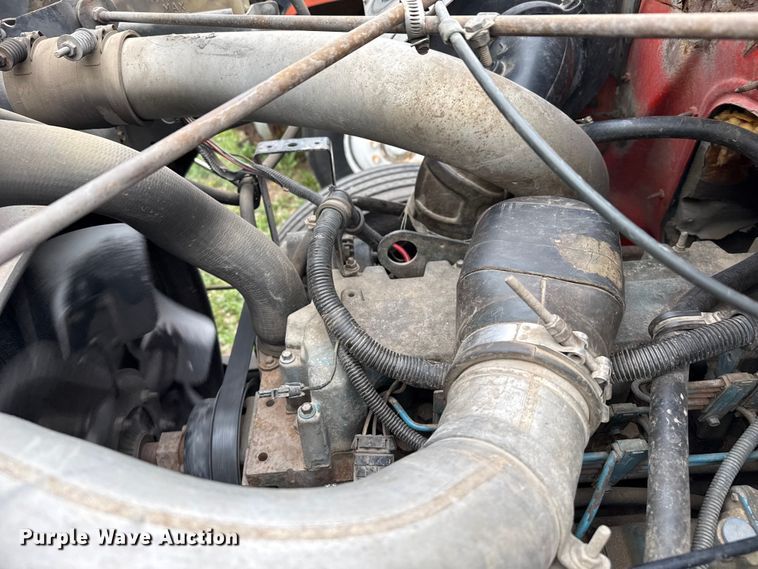 image for item DZ5435 1997 International 4900 dump truck