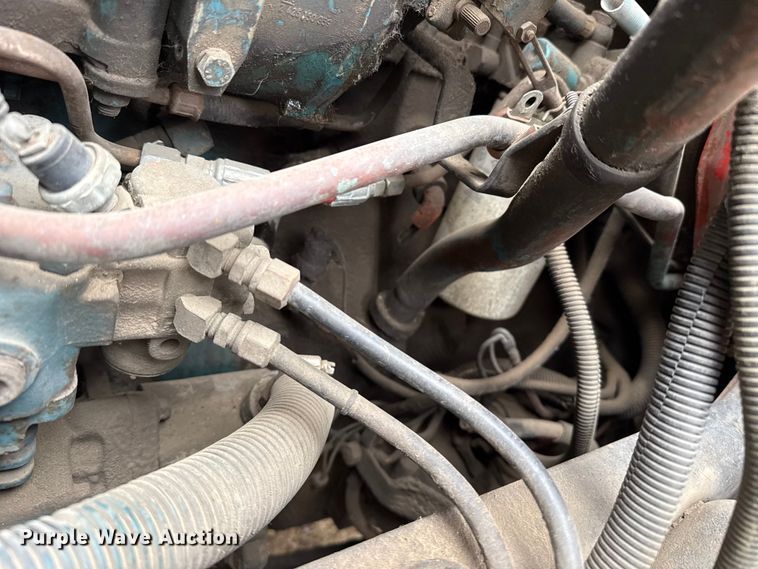 image for item DZ5435 1997 International 4900 dump truck