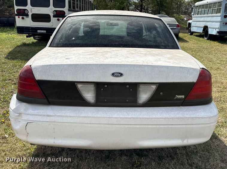 image for item DZ5438 2011 Ford Crown Victoria Police Interceptor 