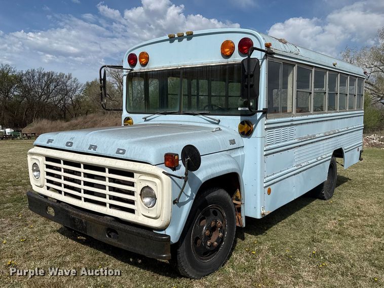 image for item DZ5440 1976 Ford school bus