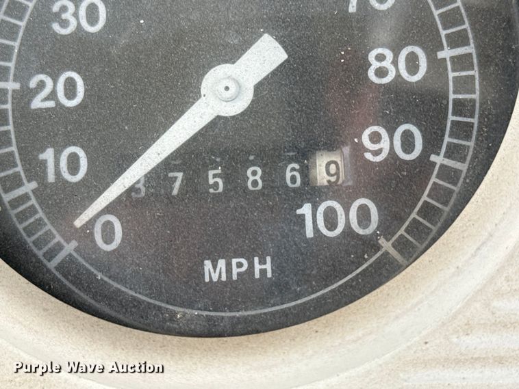 image for item DZ5440 1976 Ford school bus