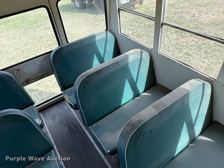 image for item DZ5440 1976 Ford school bus