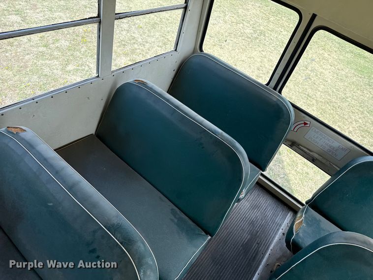 image for item DZ5440 1976 Ford school bus
