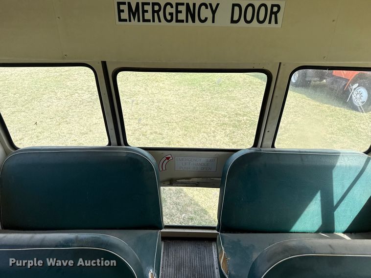 image for item DZ5440 1976 Ford school bus
