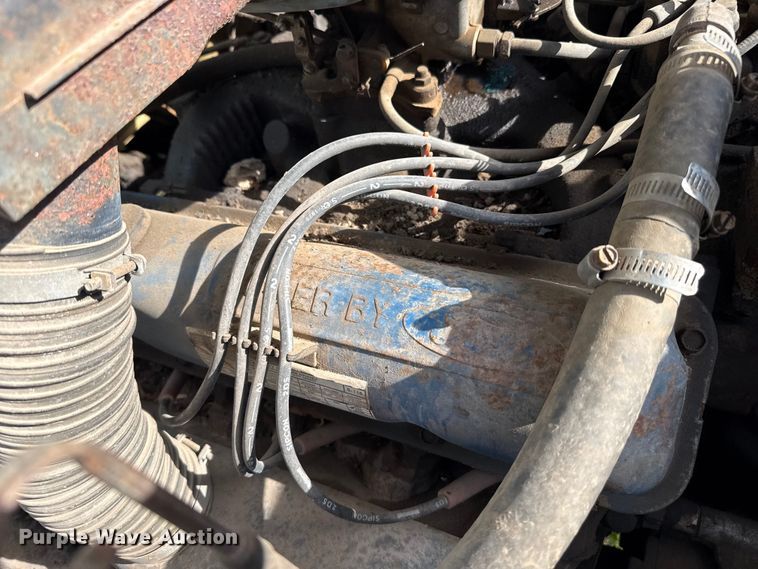 image for item DZ5440 1976 Ford school bus