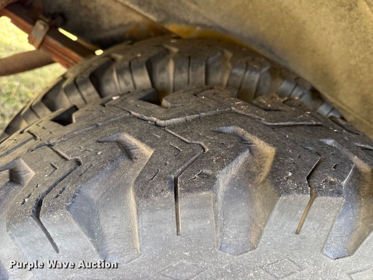 image for item DZ5440 1976 Ford school bus