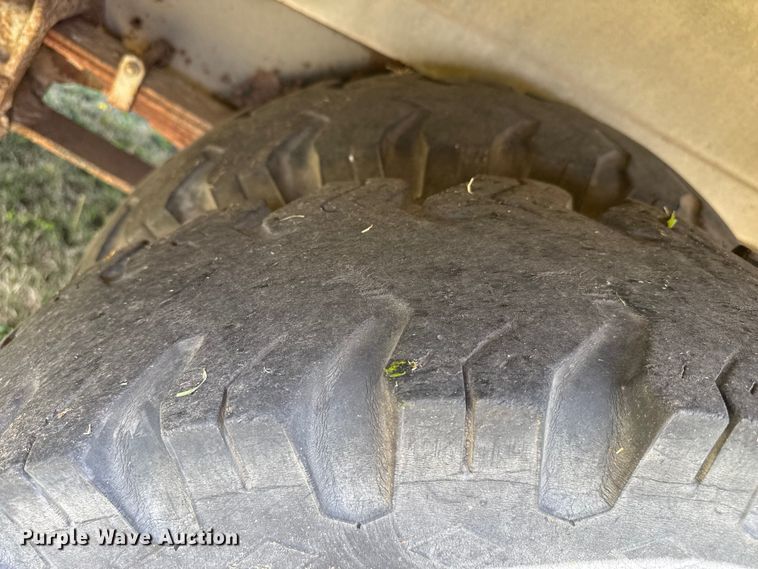 image for item DZ5440 1976 Ford school bus