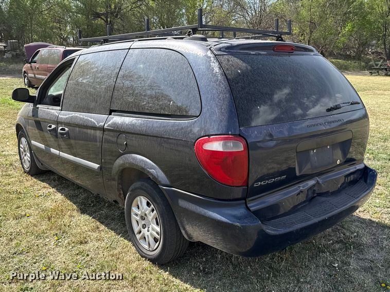 image for item DZ5441 2005 Dodge Grand Caravan SE van