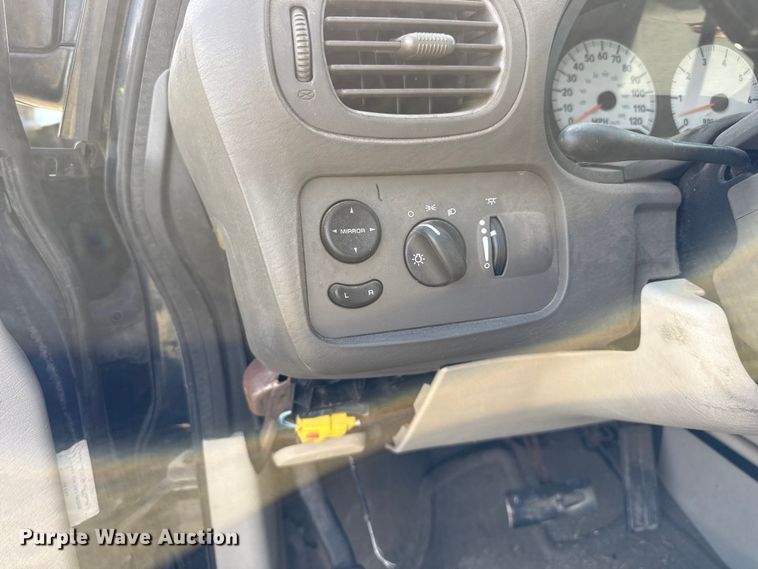 image for item DZ5441 2005 Dodge Grand Caravan SE van