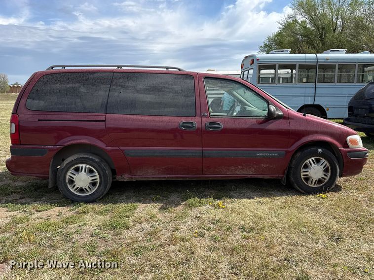 image for item DZ5442 2004 Chevrolet Venture van