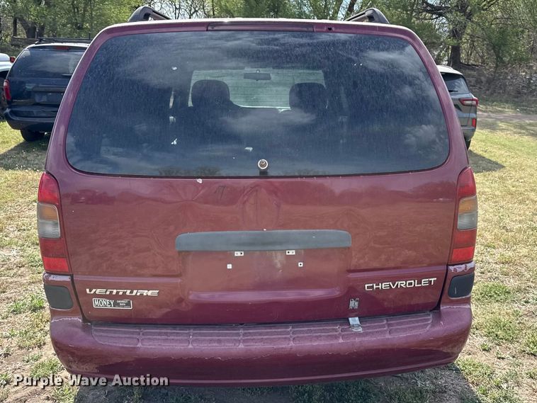 image for item DZ5442 2004 Chevrolet Venture van
