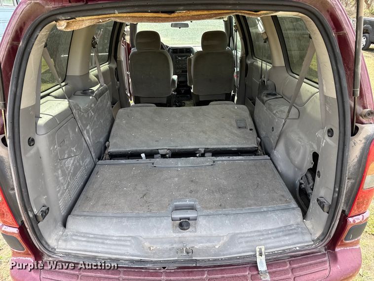 image for item DZ5442 2004 Chevrolet Venture van