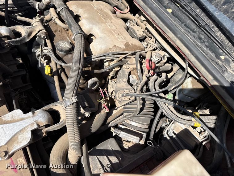 image for item DZ5442 2004 Chevrolet Venture van