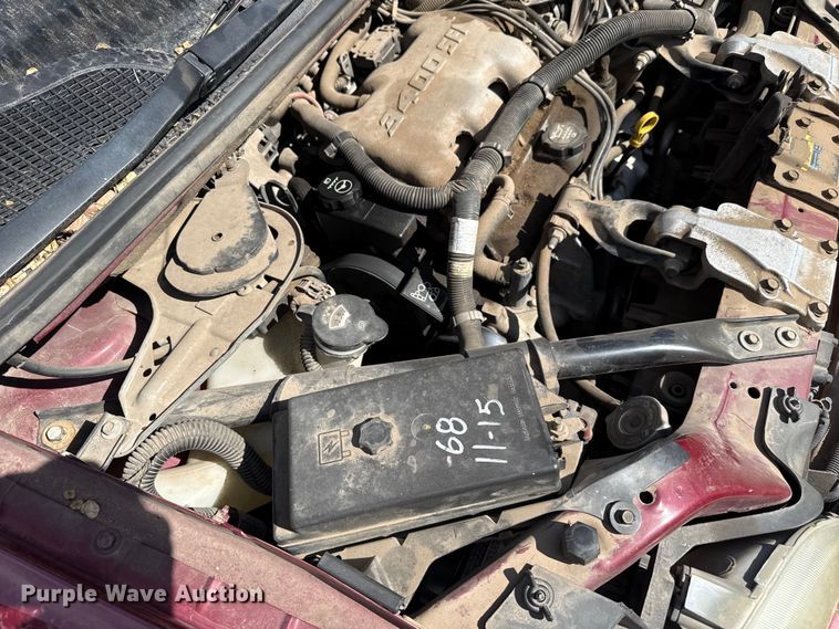 image for item DZ5442 2004 Chevrolet Venture van