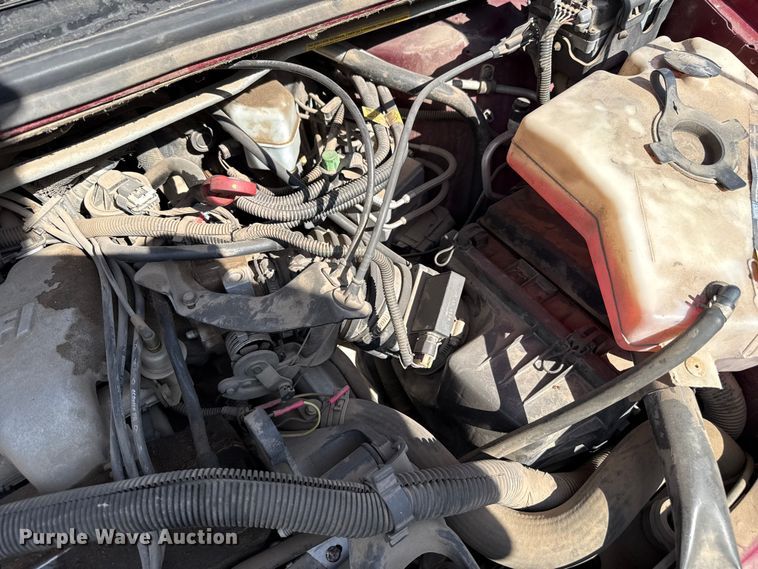 image for item DZ5442 2004 Chevrolet Venture van