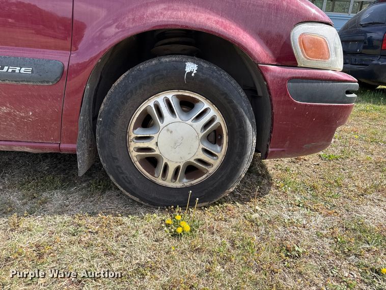 image for item DZ5442 2004 Chevrolet Venture van