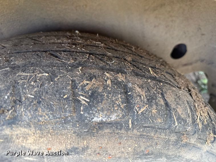 image for item DZ5442 2004 Chevrolet Venture van