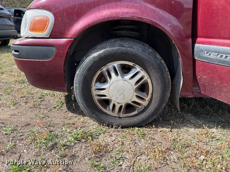 image for item DZ5442 2004 Chevrolet Venture van