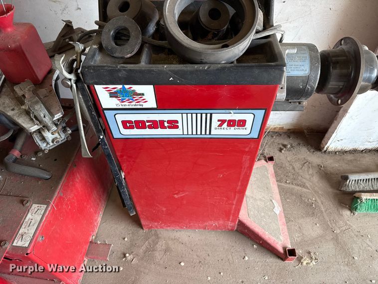 image for item DZ5444 Tire machines