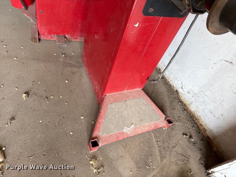 image for item DZ5444 Tire machines