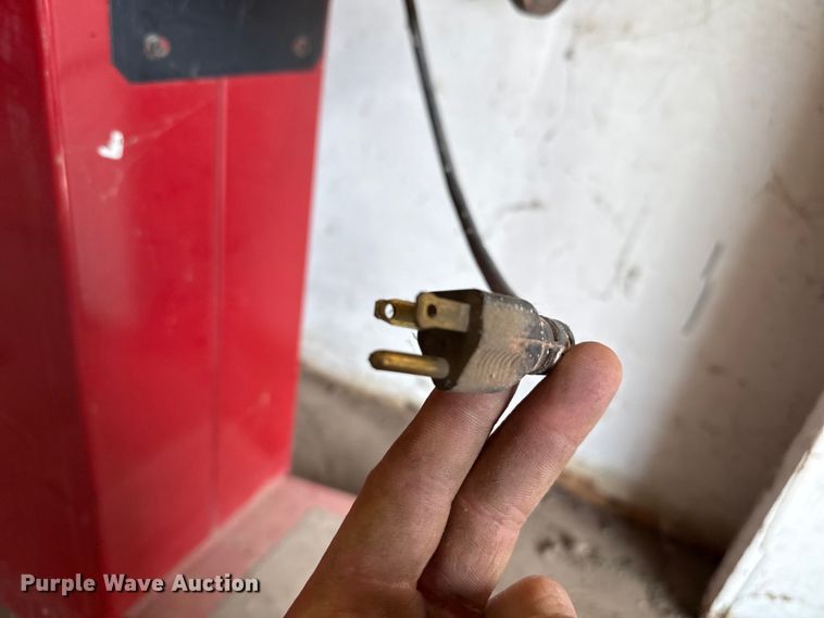 image for item DZ5444 Tire machines