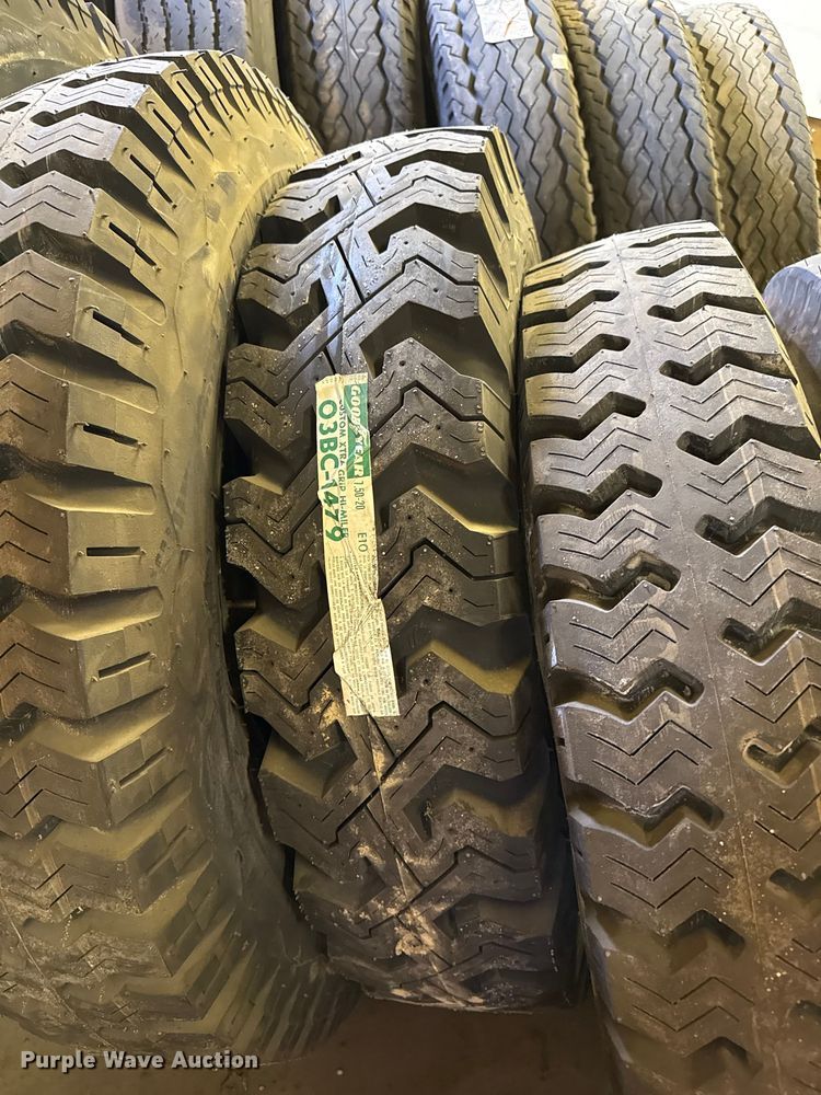 image for item DZ5446 (20) tires