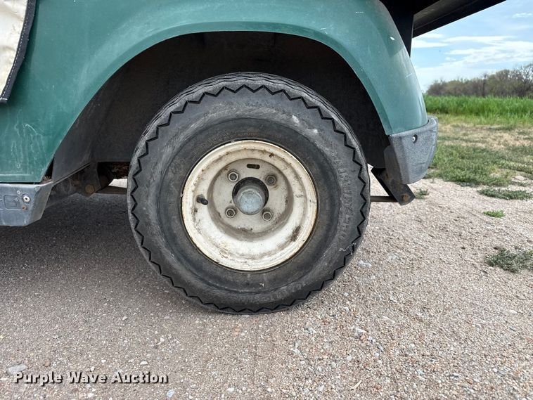 image for item DZ5447 1997 EZ-GO golf cart