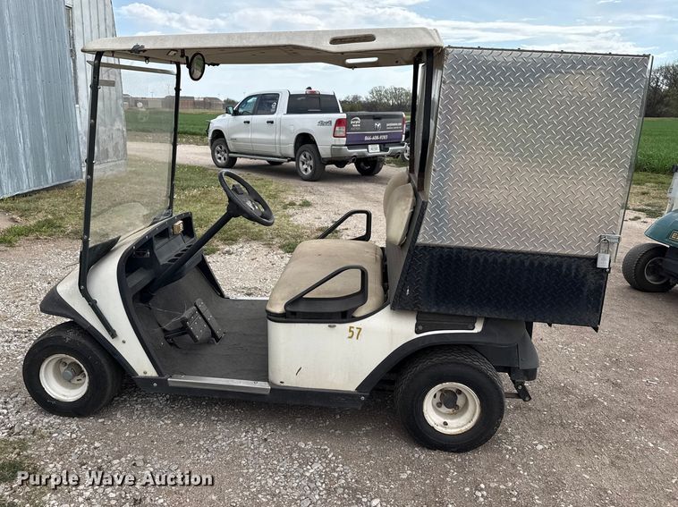 image for item DZ5448 1998 EZ-GO golf cart