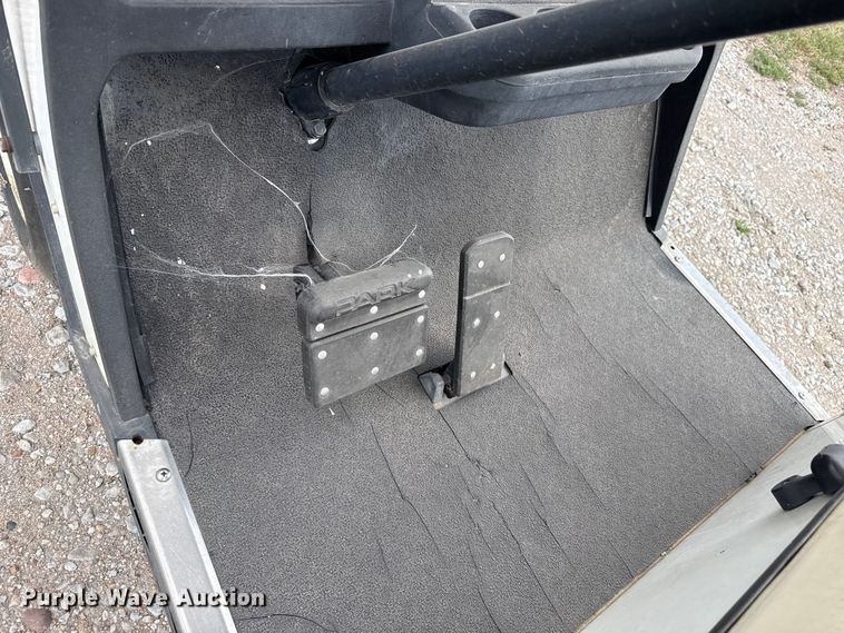 image for item DZ5448 1998 EZ-GO golf cart