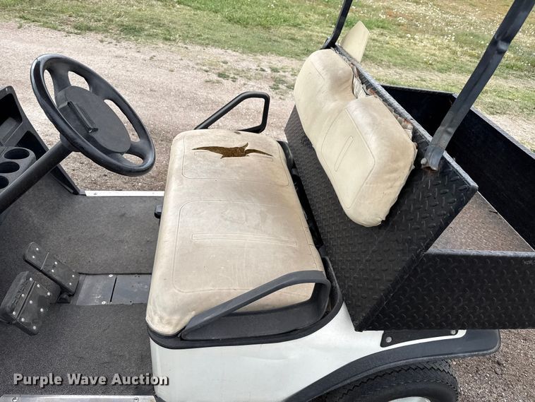 image for item DZ5450 1999 EZ-GO golf cart