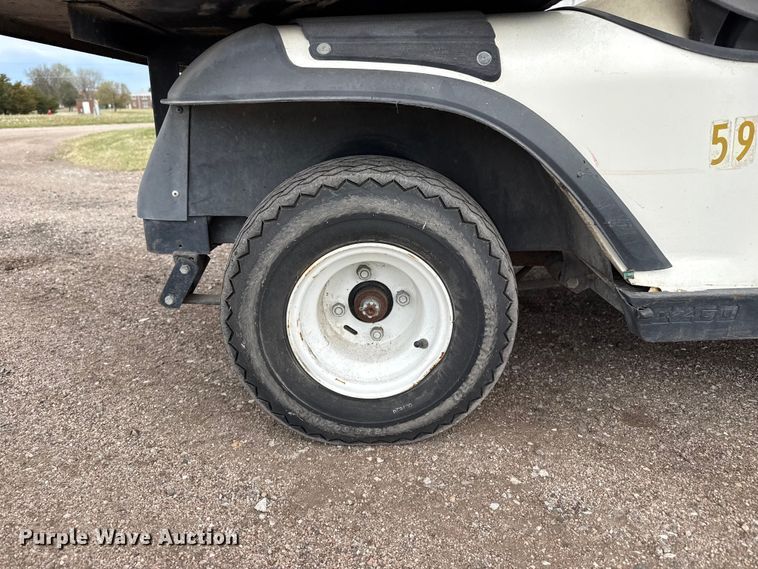 image for item DZ5450 1999 EZ-GO golf cart