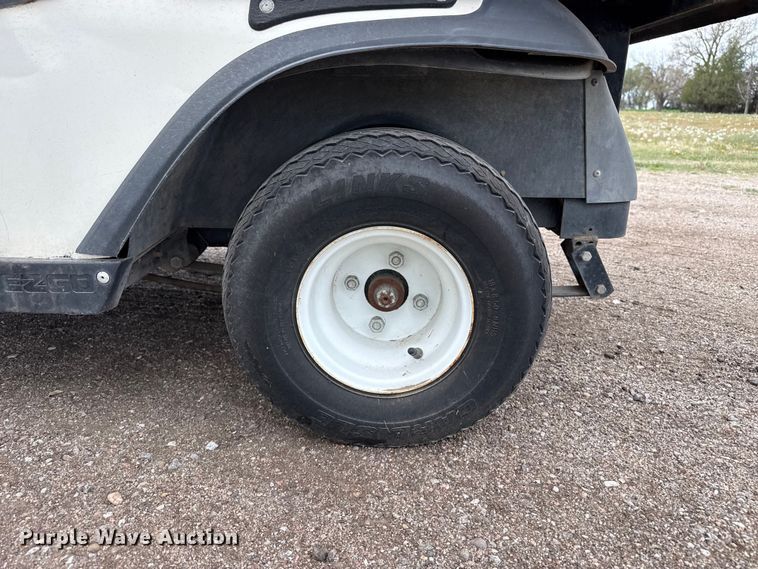 image for item DZ5450 1999 EZ-GO golf cart