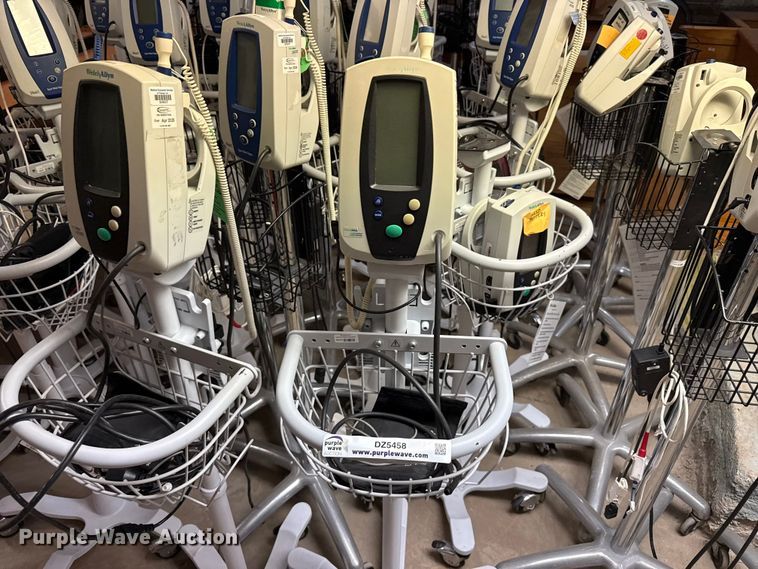 image for item DZ5458 (43) Welch Allyn spot vital machines