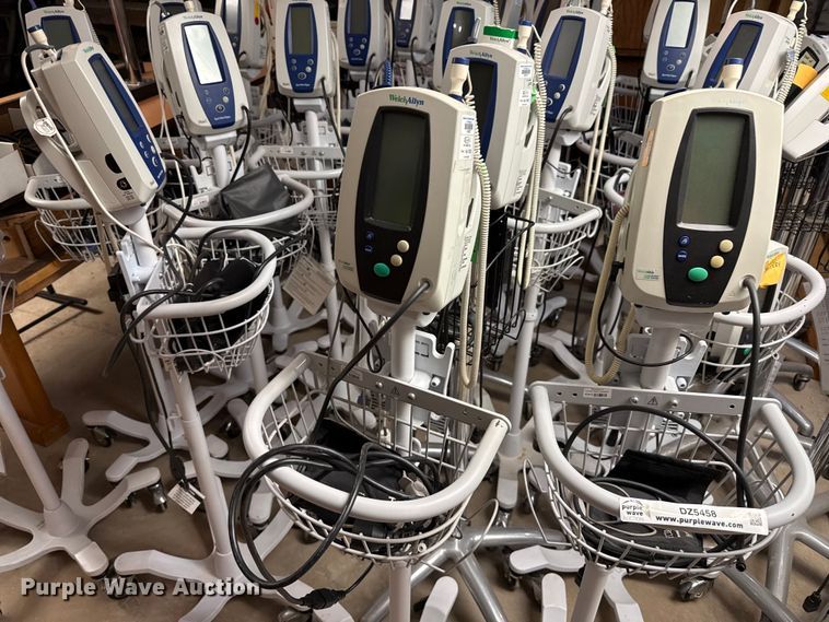 image for item DZ5458 (43) Welch Allyn spot vital machines