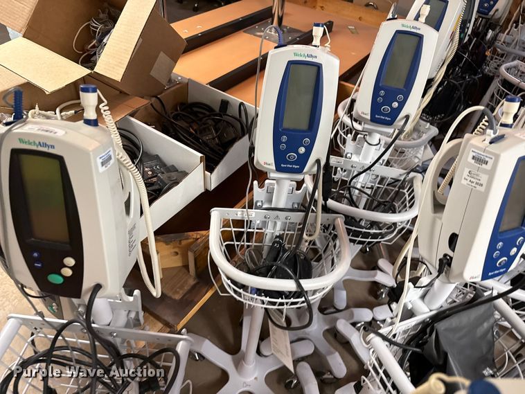 image for item DZ5458 (43) Welch Allyn spot vital machines