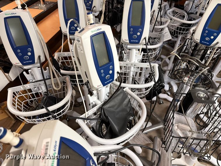 image for item DZ5458 (43) Welch Allyn spot vital machines